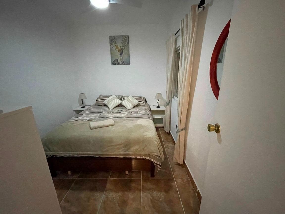 3 Zimmer Villa zu vermieten in Lliria mit Pool - 1.000 € (Ref: 6186483)