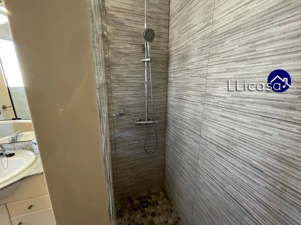 3 Zimmer Villa zu vermieten in Lliria mit Pool - 1.000 € (Ref: 6186483)