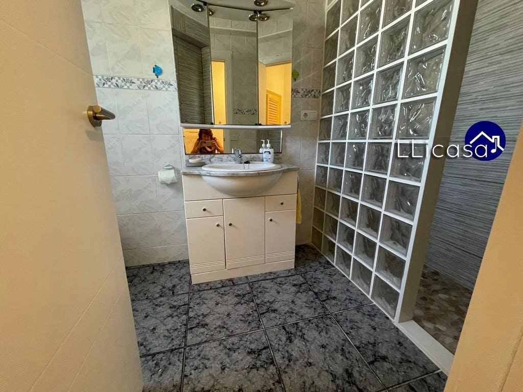 3 Zimmer Villa zu vermieten in Lliria mit Pool - 1.000 € (Ref: 6186483)