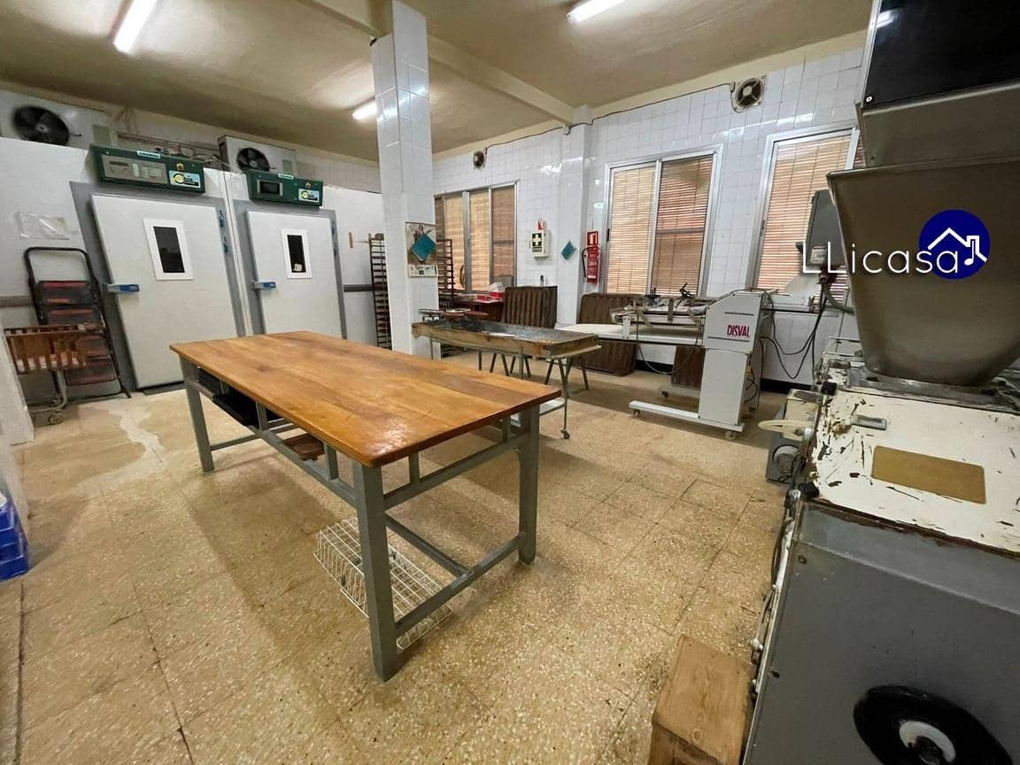 4 camera da letto Azienda in vendita in Pedralba - 200.000 € (Rif: 8091092)