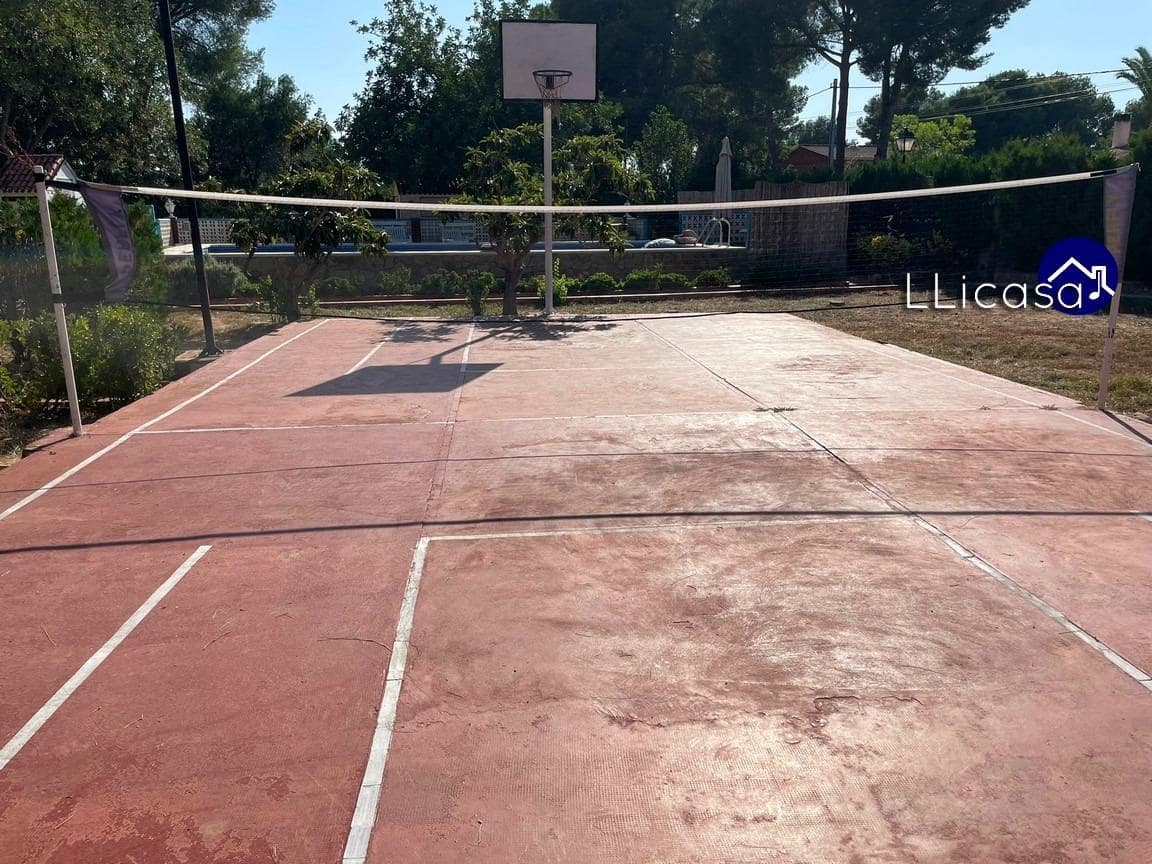 3 Zimmer Villa zu vermieten in Olocau mit Pool - 1.100 € (Ref: 8468156)