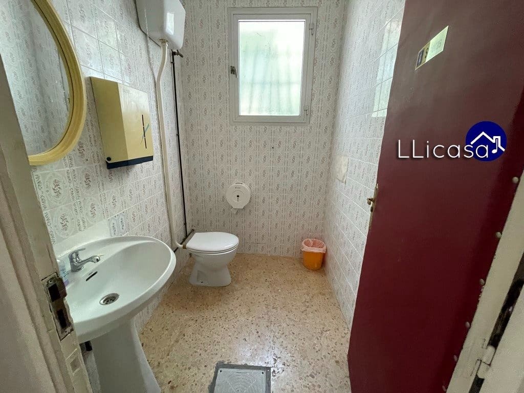 Virksomhed til salg i Lliria - € 210.000 (Ref: 8565947)