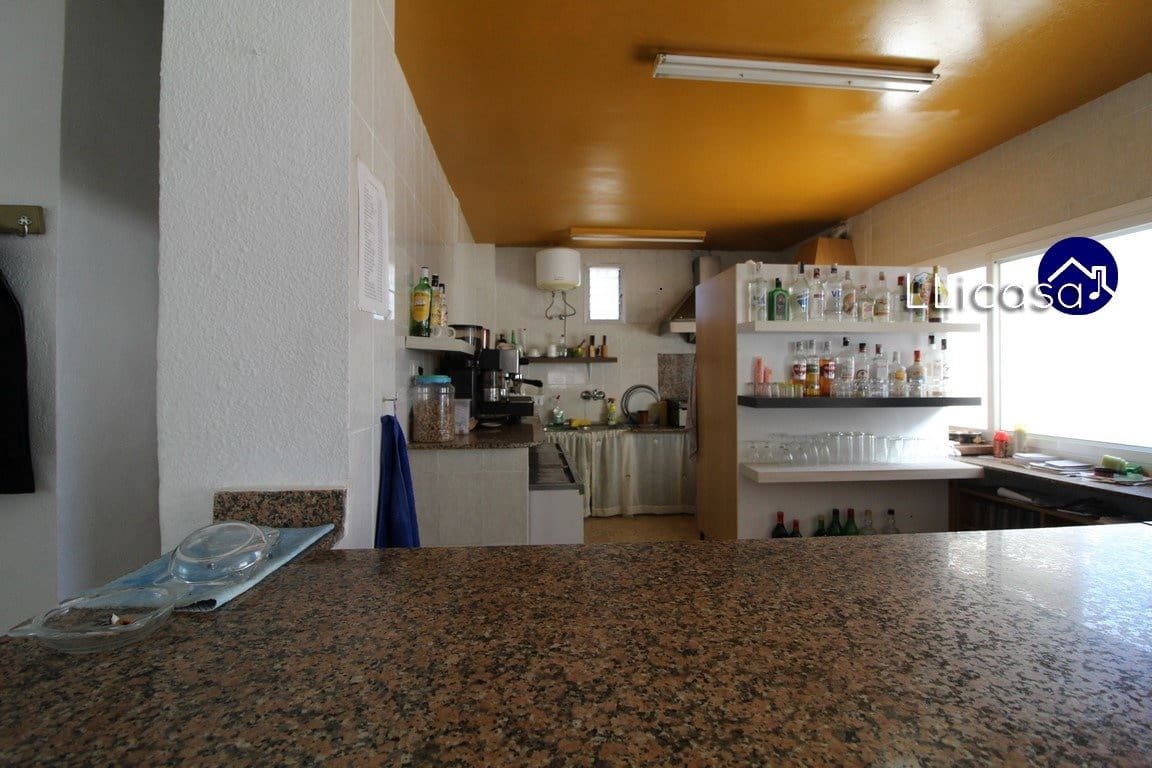 Virksomhed til salg i Lliria - € 210.000 (Ref: 8565947)