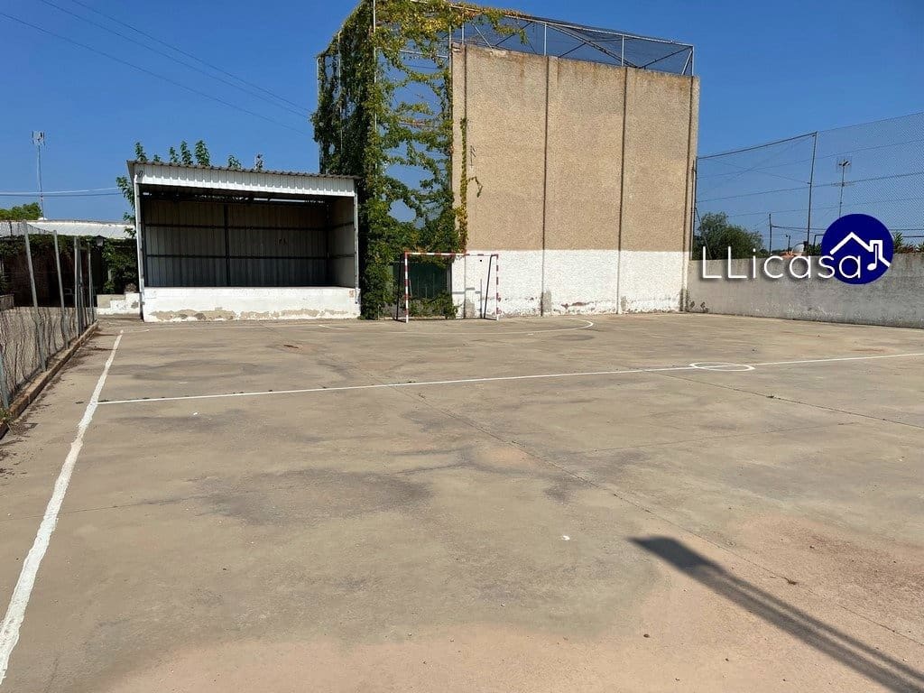 Virksomhed til salg i Lliria - € 210.000 (Ref: 8565947)