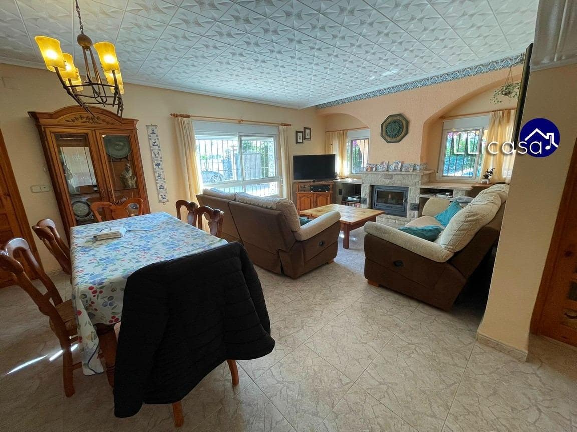 5 soveværelse Villa til salg i Lliria med swimmingpool garage - € 349.000 (Ref: 8710352)