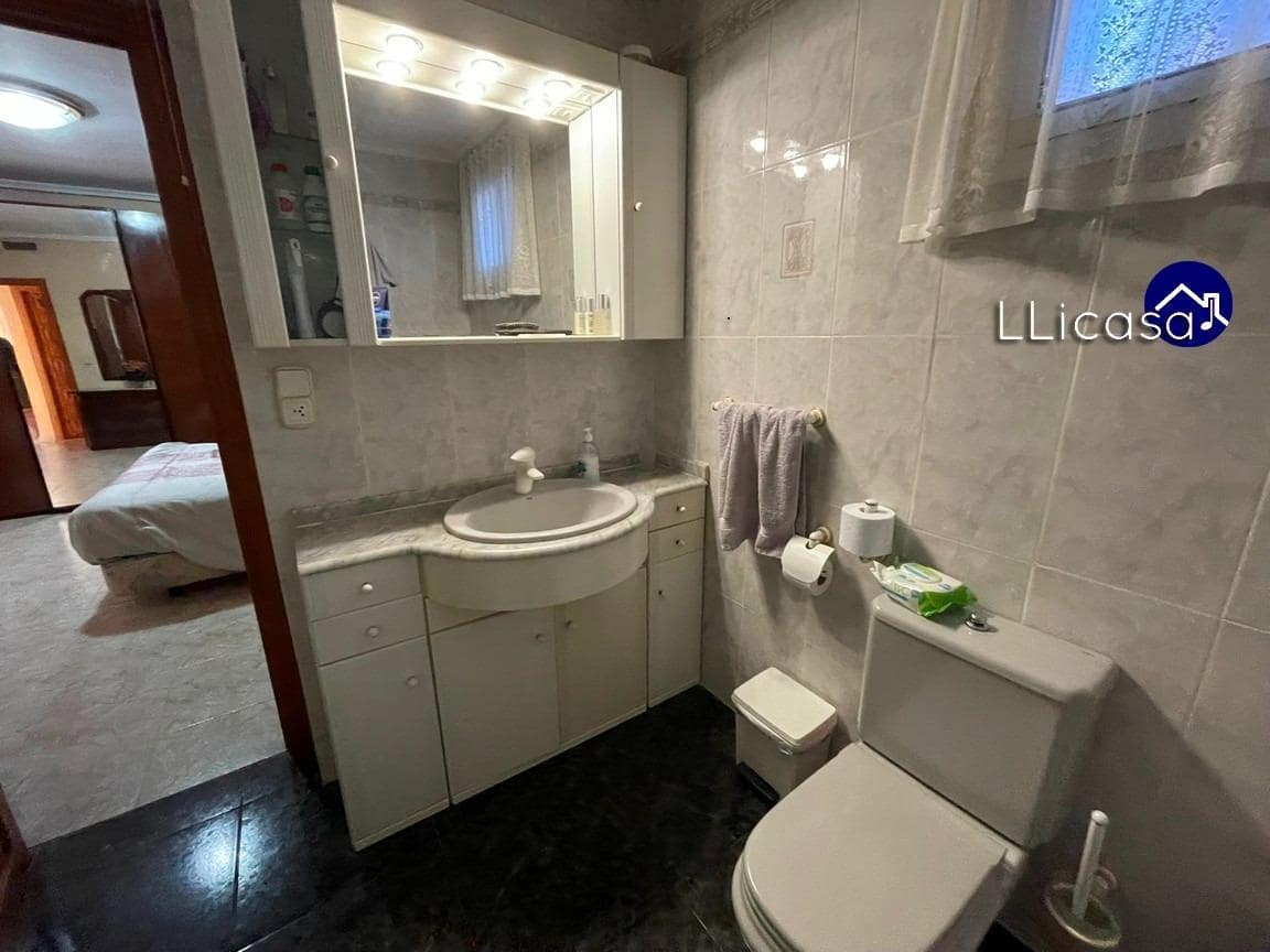 5 soveværelse Villa til salg i Lliria med swimmingpool garage - € 349.000 (Ref: 8710352)