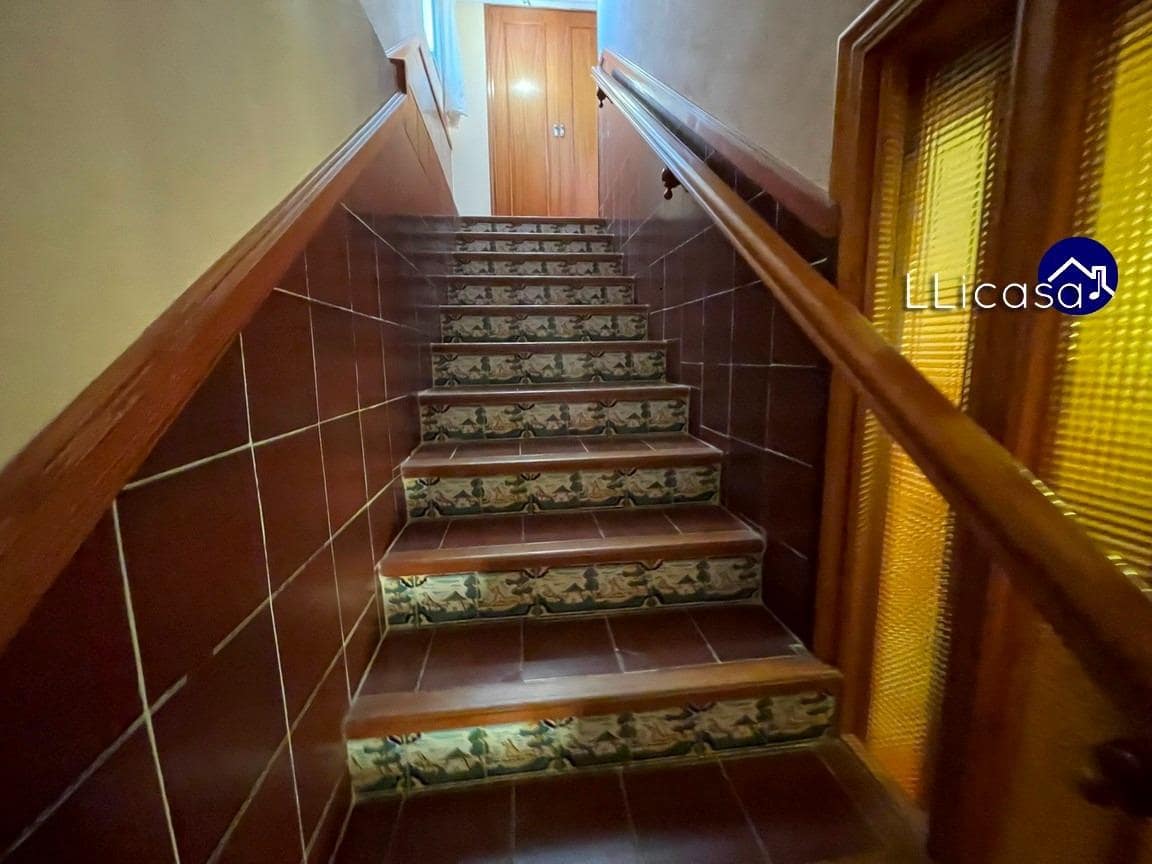 5 soveværelse Villa til salg i Lliria med swimmingpool garage - € 349.000 (Ref: 8710352)