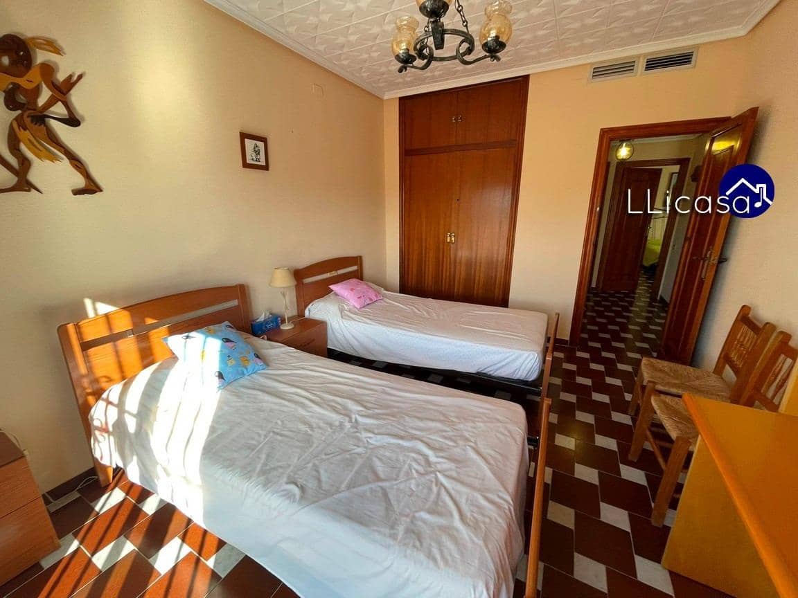 5 soveværelse Villa til salg i Lliria med swimmingpool garage - € 349.000 (Ref: 8710352)