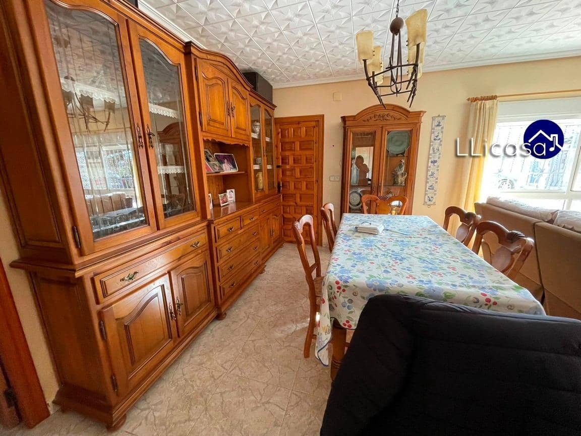 5 soveværelse Villa til salg i Lliria med swimmingpool garage - € 349.000 (Ref: 8710352)