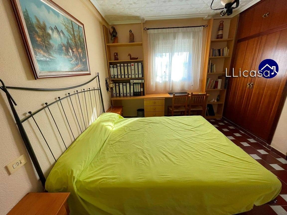 5 soveværelse Villa til salg i Lliria med swimmingpool garage - € 349.000 (Ref: 8710352)