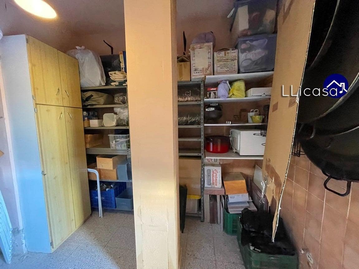 5 soveværelse Villa til salg i Lliria med swimmingpool garage - € 349.000 (Ref: 8710352)