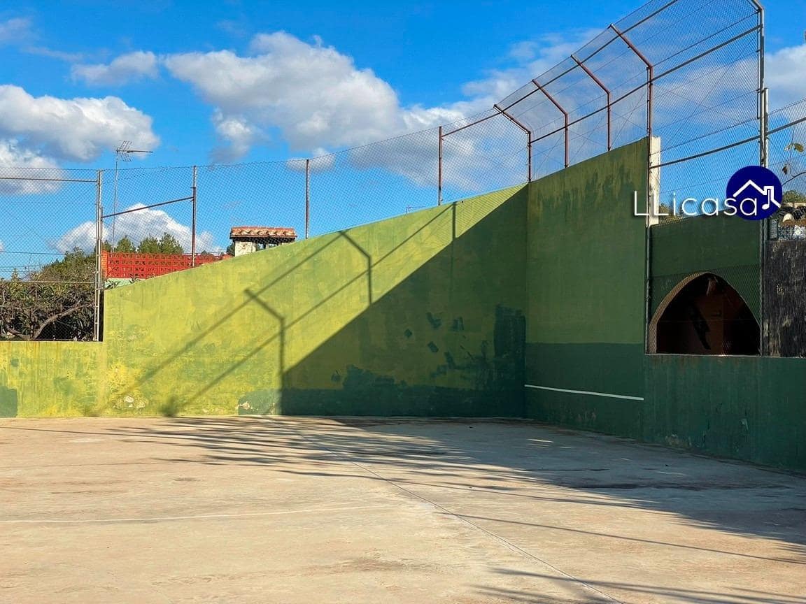 5 soveværelse Villa til salg i Lliria med swimmingpool garage - € 349.000 (Ref: 8710352)