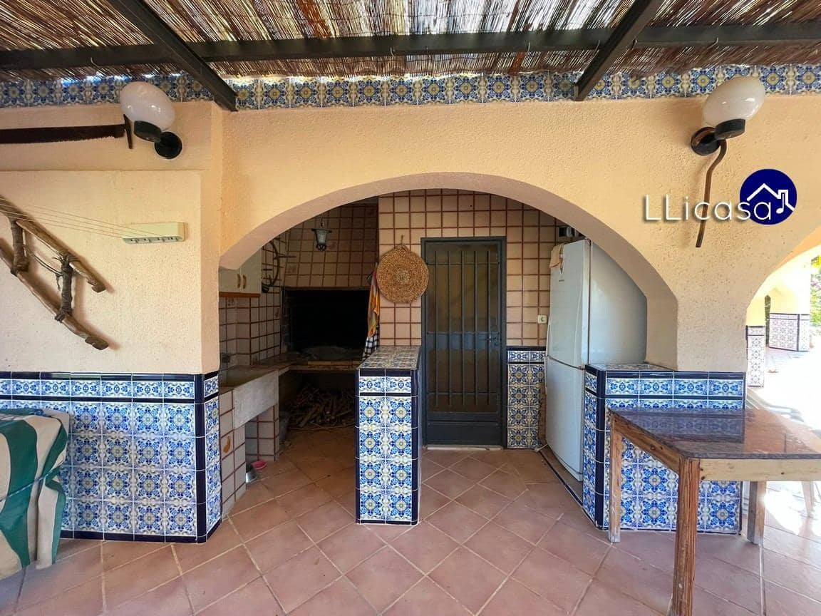 5 soveværelse Villa til salg i Lliria med swimmingpool garage - € 349.000 (Ref: 8710352)