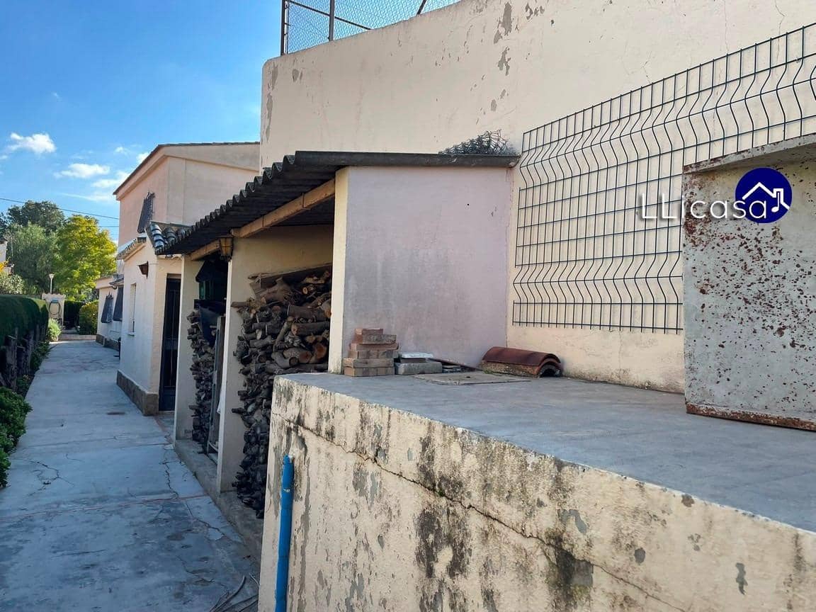 5 soveværelse Villa til salg i Lliria med swimmingpool garage - € 349.000 (Ref: 8710352)