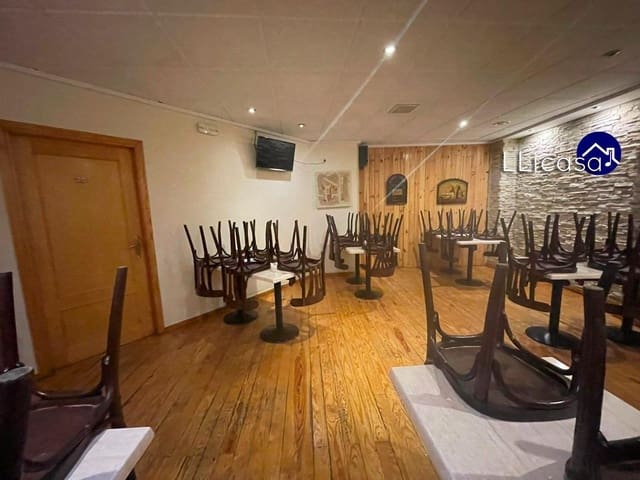 4 bedroom Commercial for sale in Llíria - € 70,000 (Ref: 8752711)