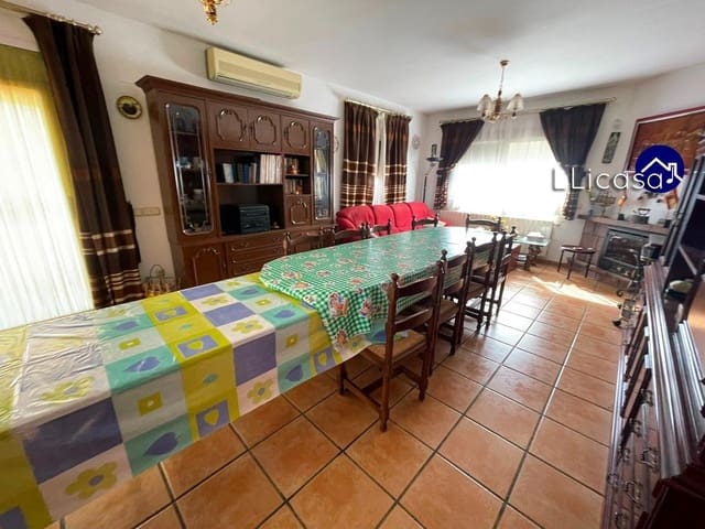 3 soverom Villa til salgs i La Pobla de Vallbona med svømmebasseng - € 349 900 (Ref: 8879821)