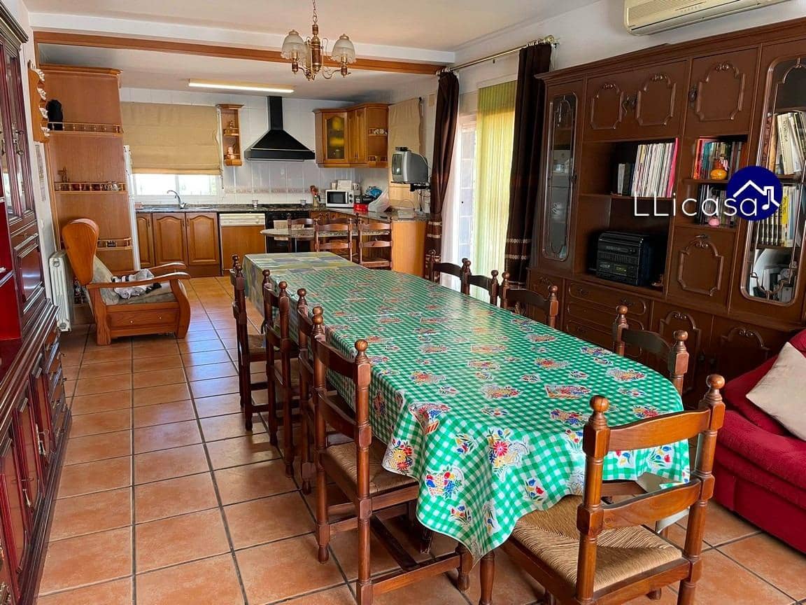 3 soveværelse Villa til salg i La Pobla de Vallbona med swimmingpool - € 349.900 (Ref: 8879821)