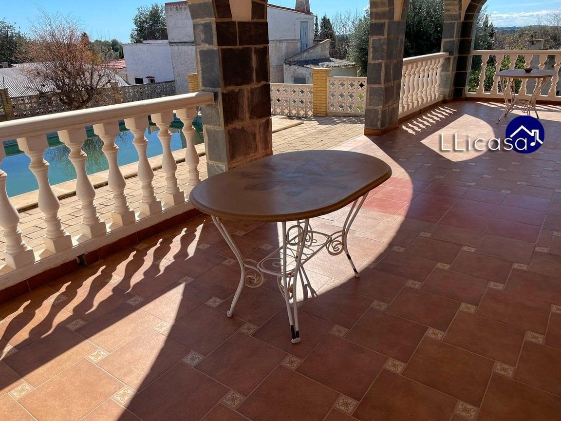 3 soveværelse Villa til salg i La Pobla de Vallbona med swimmingpool - € 349.900 (Ref: 8879821)