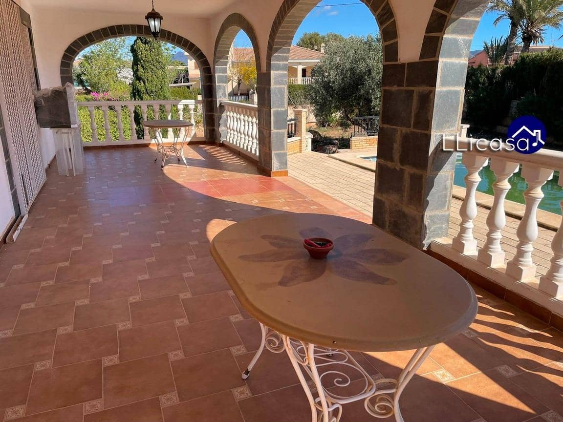 3 soveværelse Villa til salg i La Pobla de Vallbona med swimmingpool - € 349.900 (Ref: 8879821)