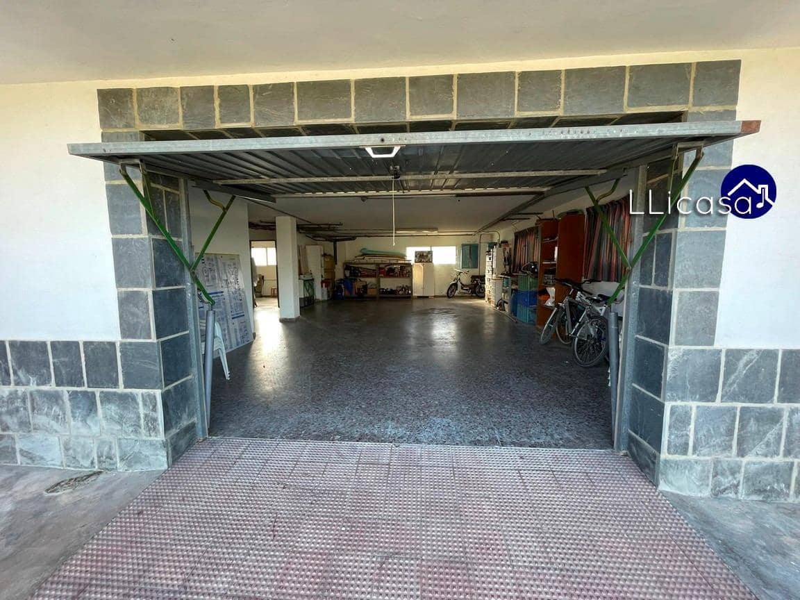 3 soveværelse Villa til salg i La Pobla de Vallbona med swimmingpool - € 349.900 (Ref: 8879821)