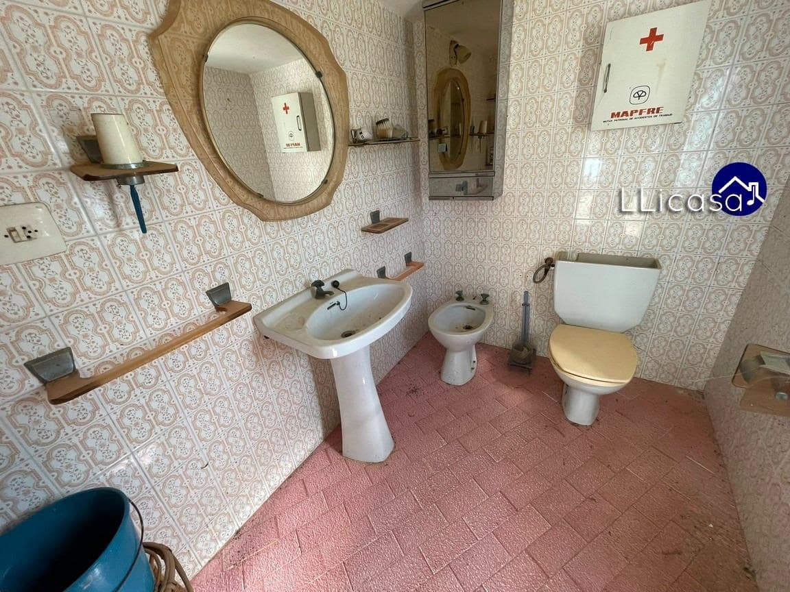 3 soveværelse Villa til salg i La Pobla de Vallbona med swimmingpool - € 349.900 (Ref: 8879821)