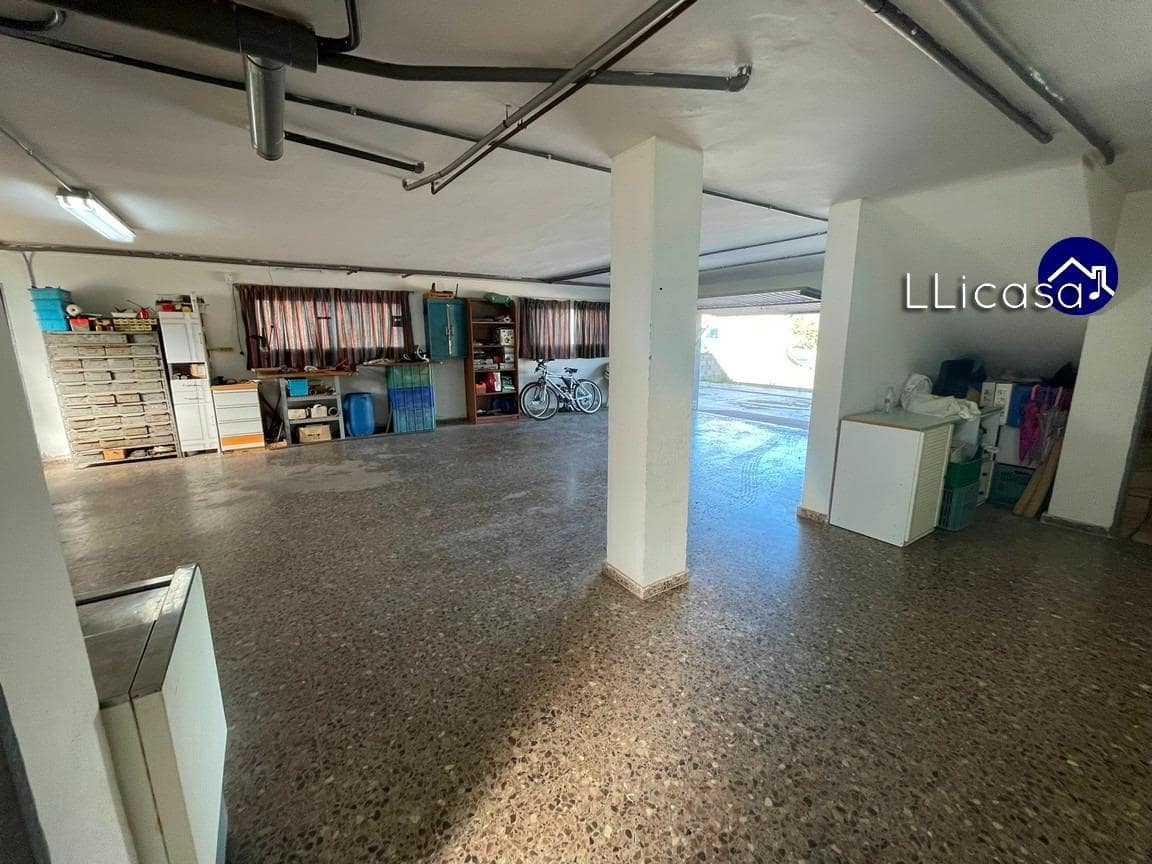 3 soveværelse Villa til salg i La Pobla de Vallbona med swimmingpool - € 349.900 (Ref: 8879821)