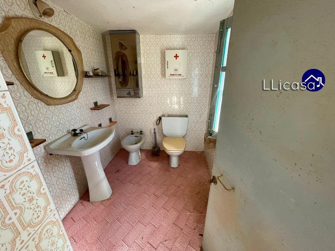 3 soveværelse Villa til salg i La Pobla de Vallbona med swimmingpool - € 349.900 (Ref: 8879821)