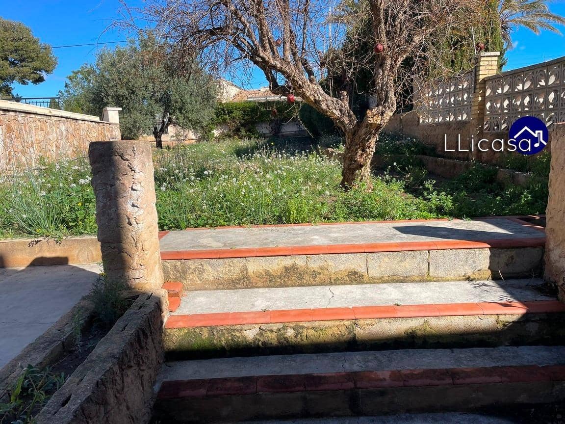 3 soveværelse Villa til salg i La Pobla de Vallbona med swimmingpool - € 349.900 (Ref: 8879821)