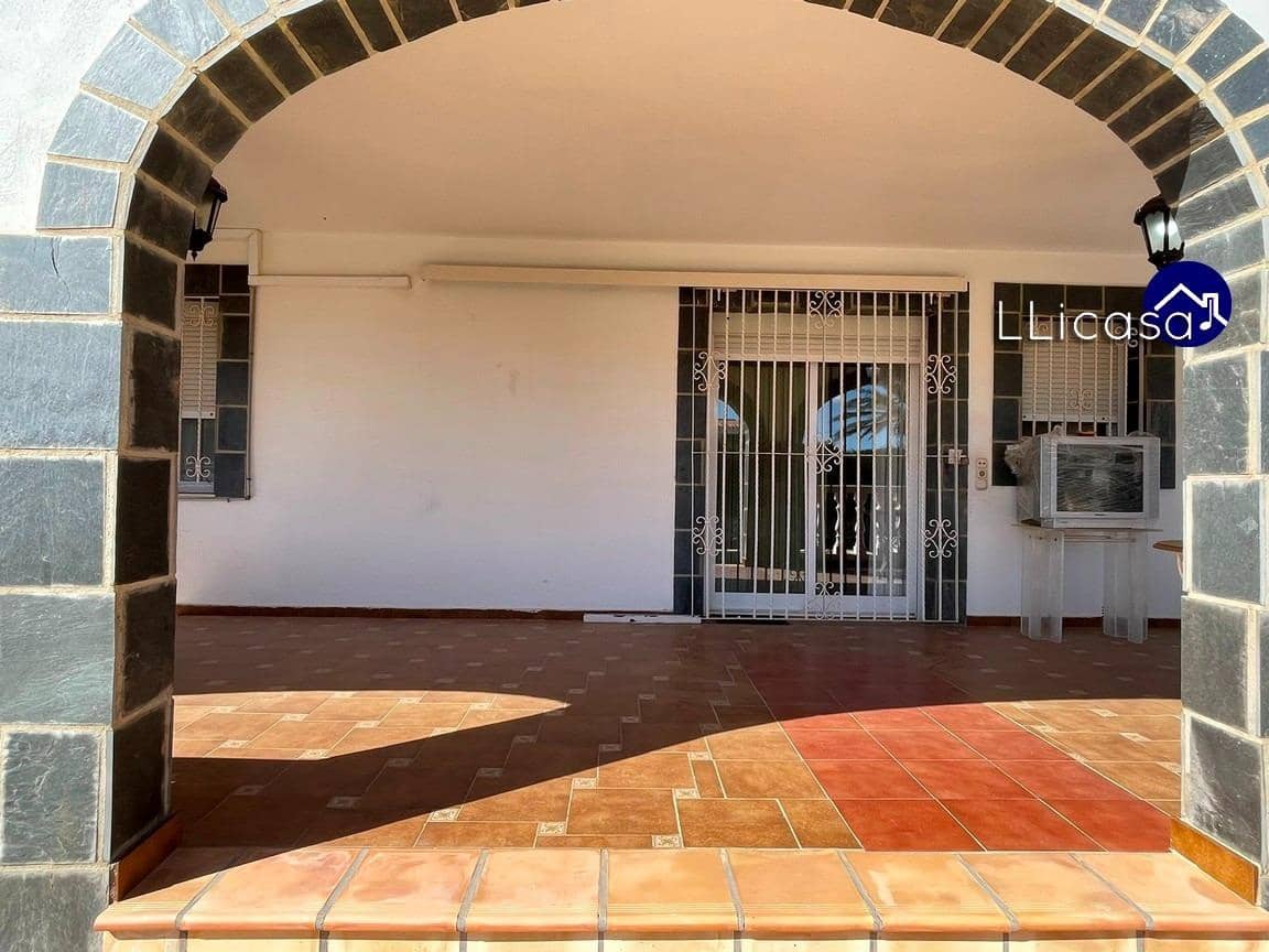 3 soveværelse Villa til salg i La Pobla de Vallbona med swimmingpool - € 349.900 (Ref: 8879821)