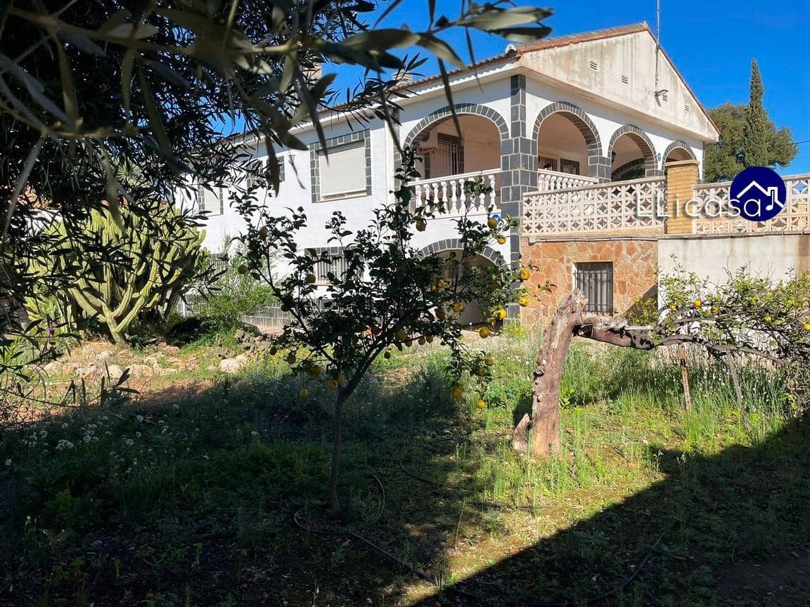 3 soveværelse Villa til salg i La Pobla de Vallbona med swimmingpool - € 349.900 (Ref: 8879821)