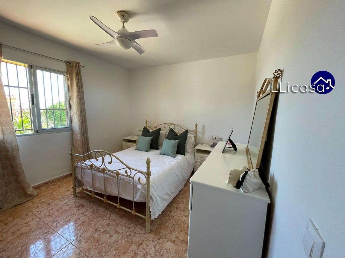 2 soveværelse Villa til salg i Pedralba med garage - € 140.000 (Ref: 8905528)