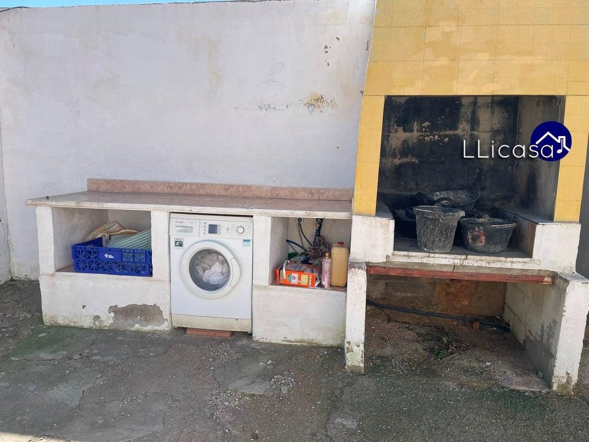 2 soveværelse Villa til salg i Pedralba med garage - € 140.000 (Ref: 8905528)