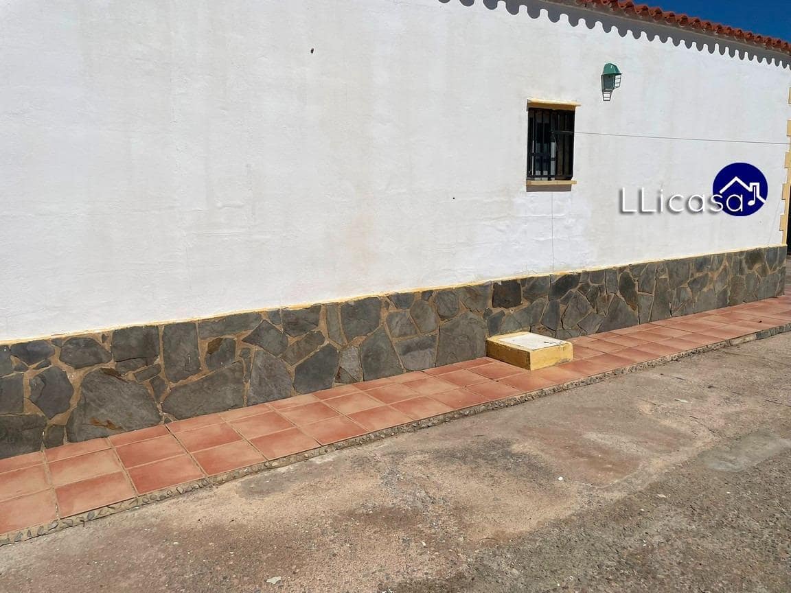 2 soveværelse Villa til salg i Pedralba med garage - € 140.000 (Ref: 8905528)