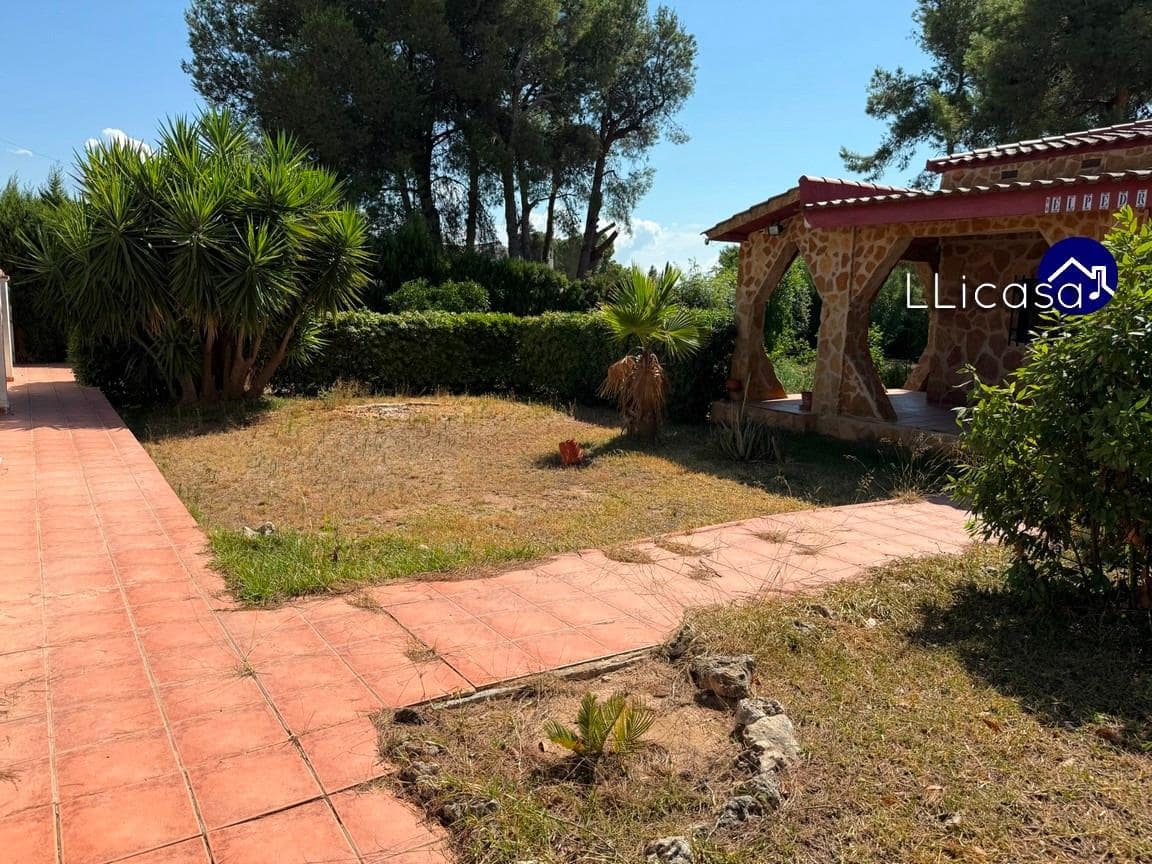 5 soveværelse Villa til salg i Lliria med swimmingpool - € 239.900 (Ref: 9130368)