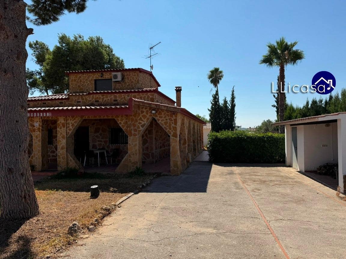 5 soveværelse Villa til salg i Lliria med swimmingpool - € 239.900 (Ref: 9130368)