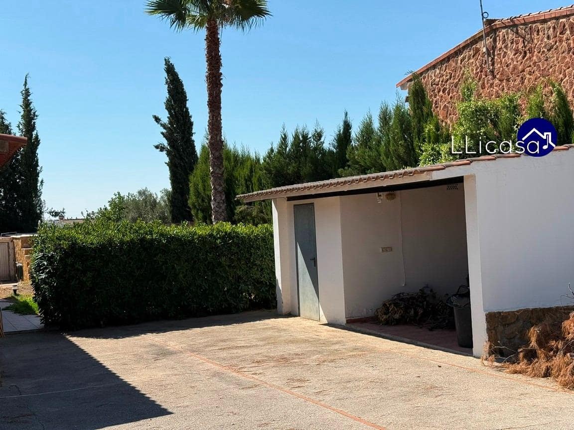 5 soveværelse Villa til salg i Lliria med swimmingpool - € 239.900 (Ref: 9130368)