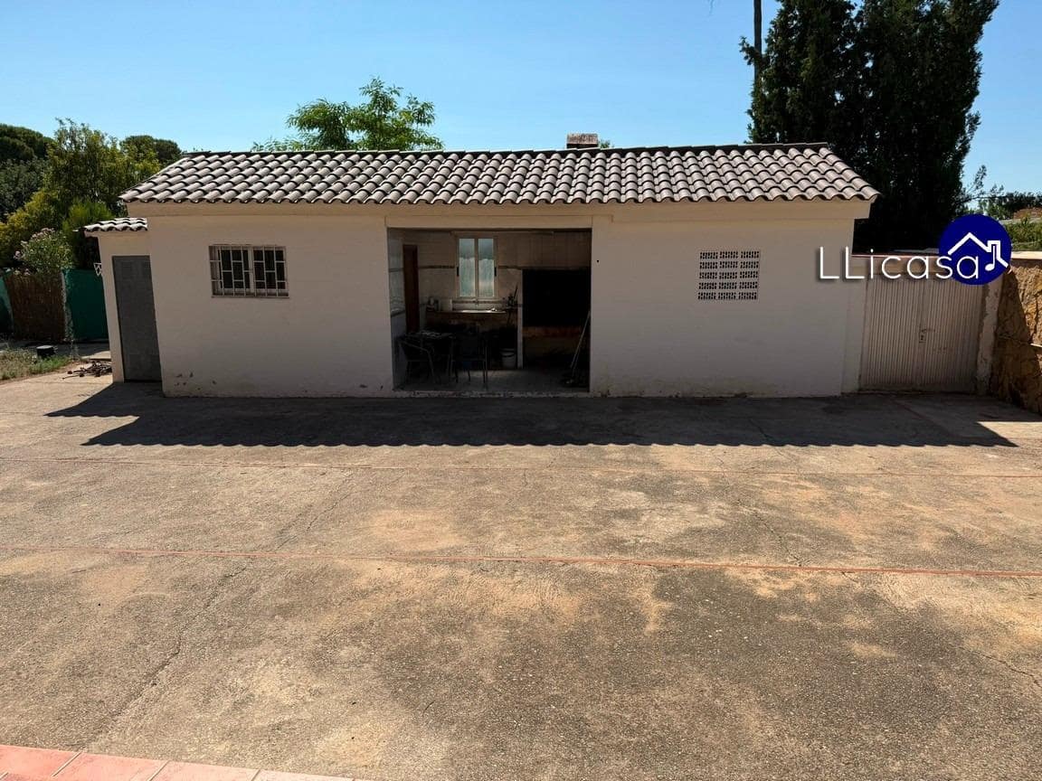 5 soveværelse Villa til salg i Lliria med swimmingpool - € 239.900 (Ref: 9130368)