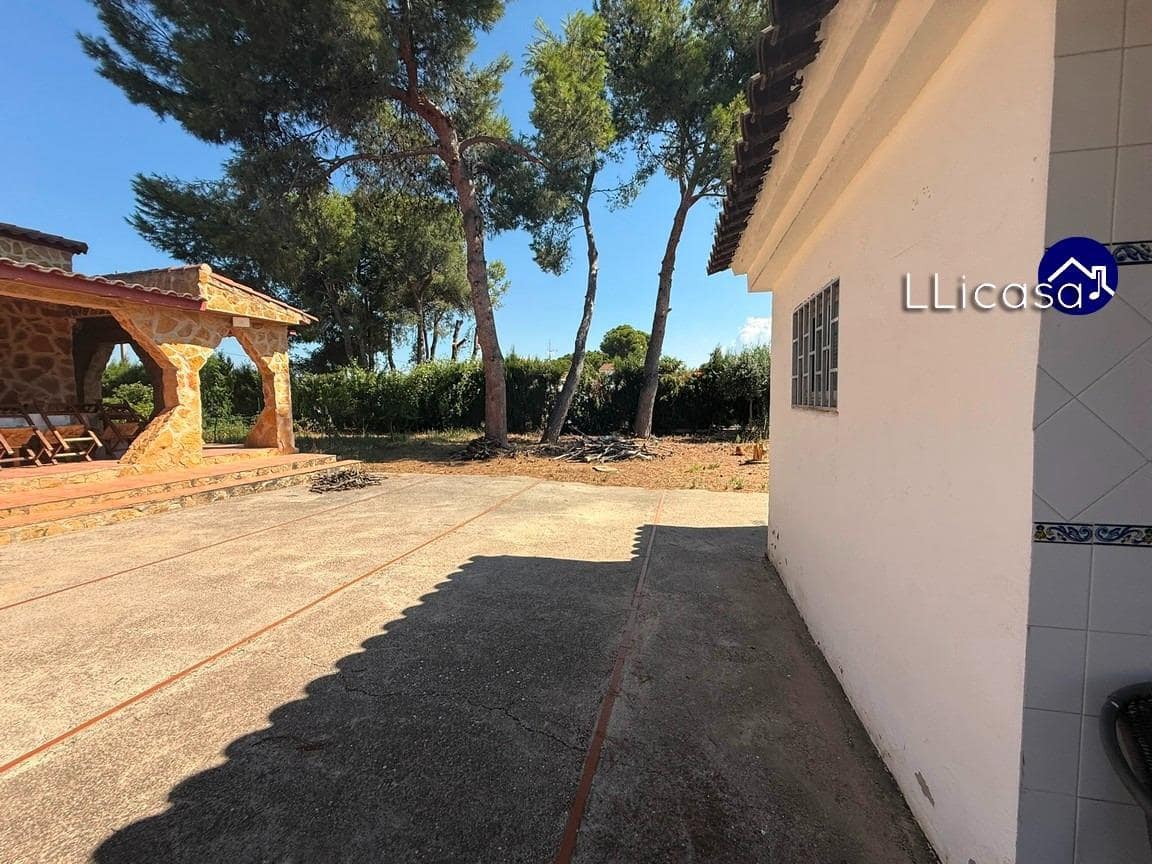 5 soveværelse Villa til salg i Lliria med swimmingpool - € 239.900 (Ref: 9130368)