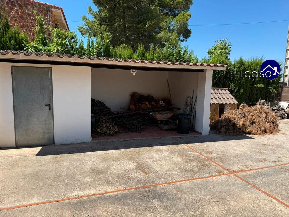 5 soveværelse Villa til salg i Lliria med swimmingpool - € 239.900 (Ref: 9130368)