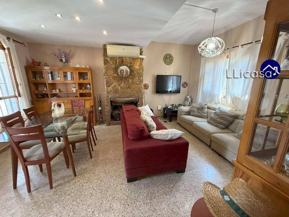 4 slaapkamer Villa te koop in Macastre - € 185.000 (Ref: 9247075)