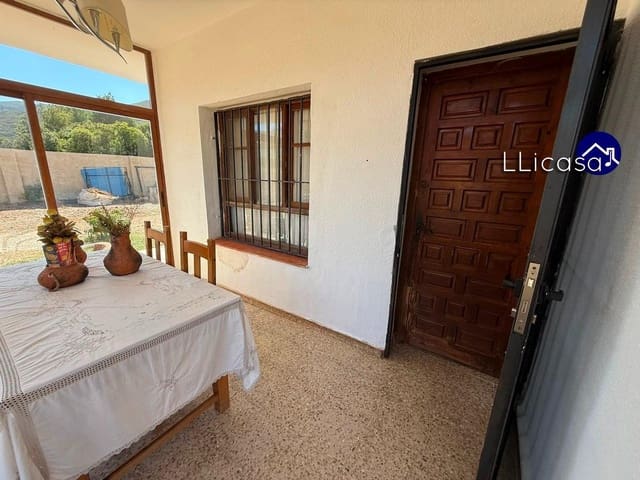 4 bedroom Villa for sale in Macastre - € 185,000 (Ref: 9247075)