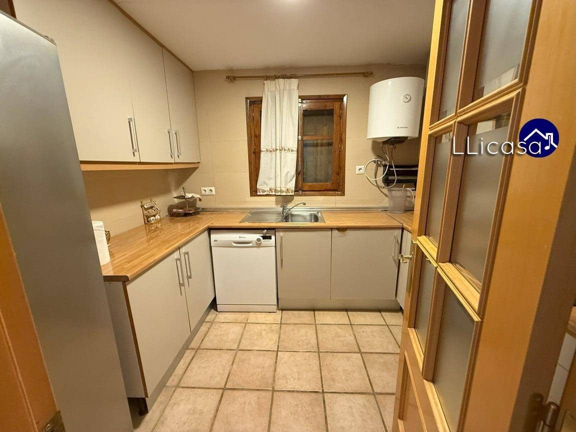 4 slaapkamer Villa te koop in Macastre - € 185.000 (Ref: 9247075)