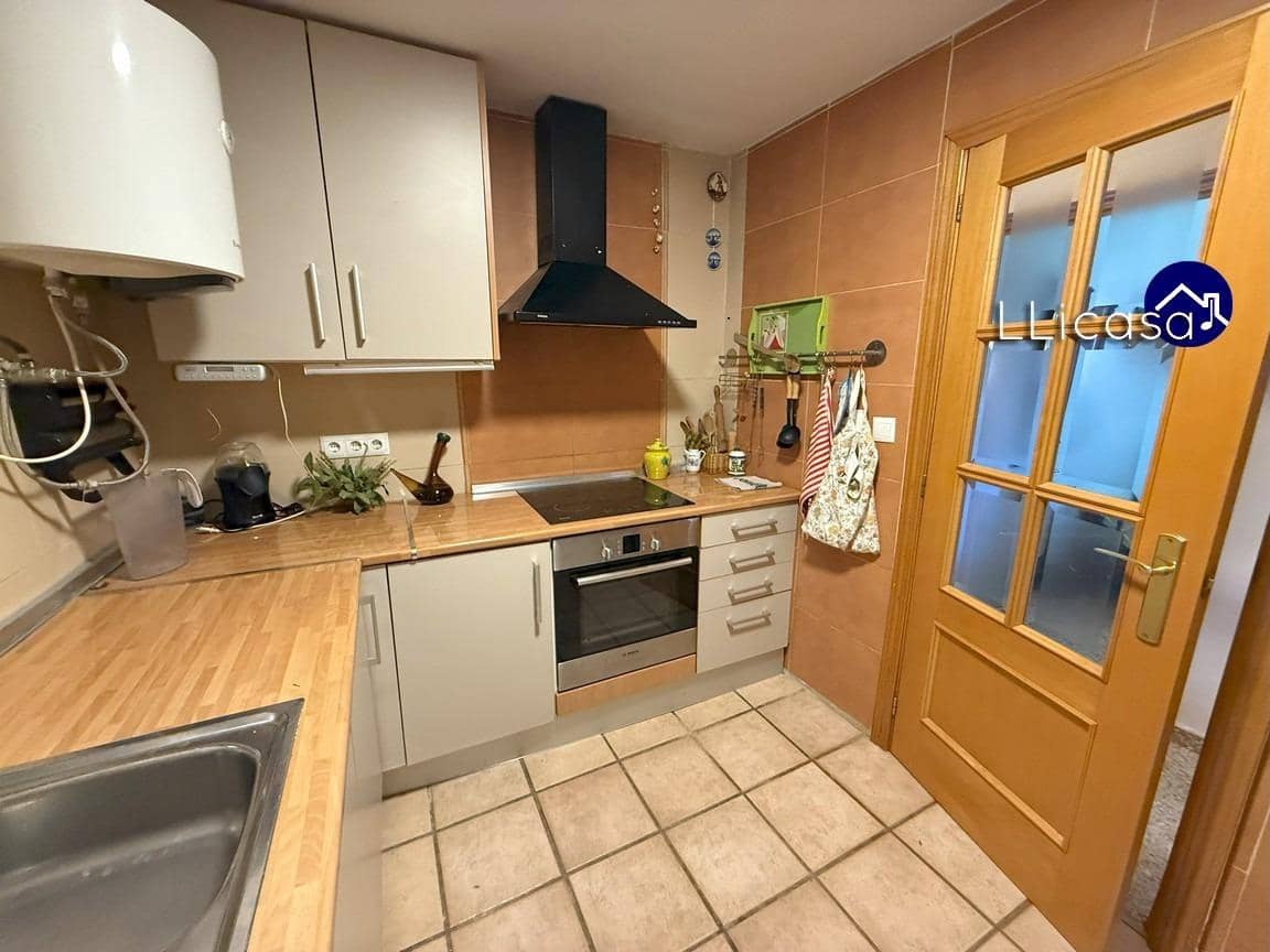 4 slaapkamer Villa te koop in Macastre - € 185.000 (Ref: 9247075)