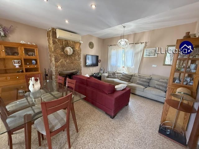 4 bedroom Villa for sale in Macastre - € 185,000 (Ref: 9247075)