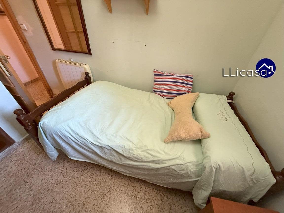 4 slaapkamer Villa te koop in Macastre - € 185.000 (Ref: 9247075)