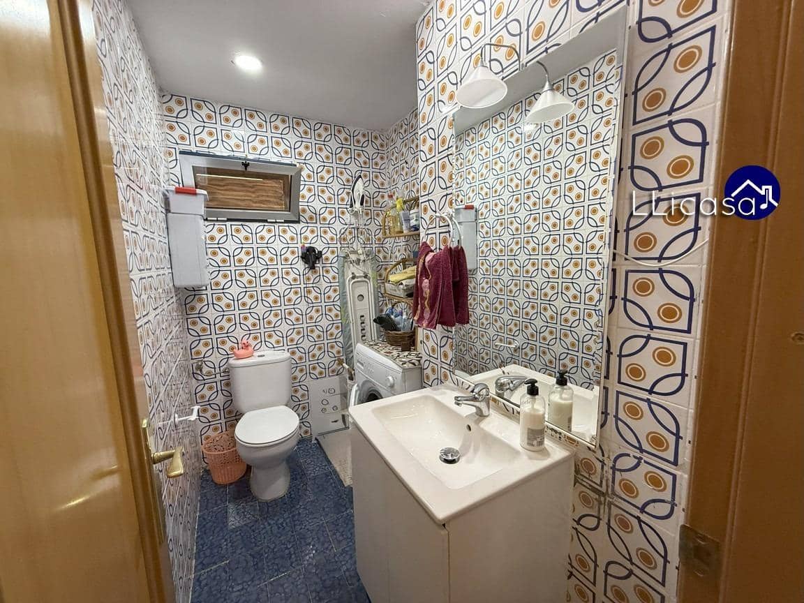 4 slaapkamer Villa te koop in Macastre - € 185.000 (Ref: 9247075)