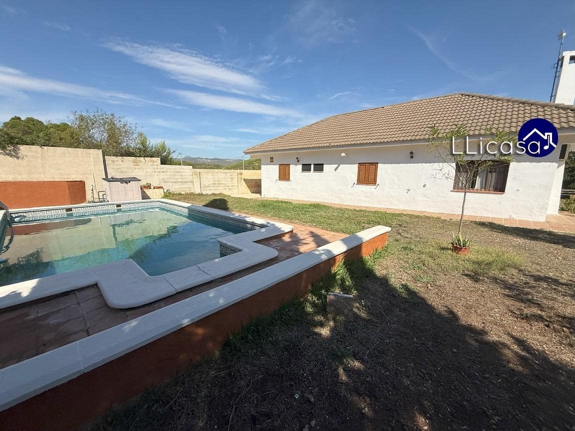 4 slaapkamer Villa te koop in Macastre - € 185.000 (Ref: 9247075)