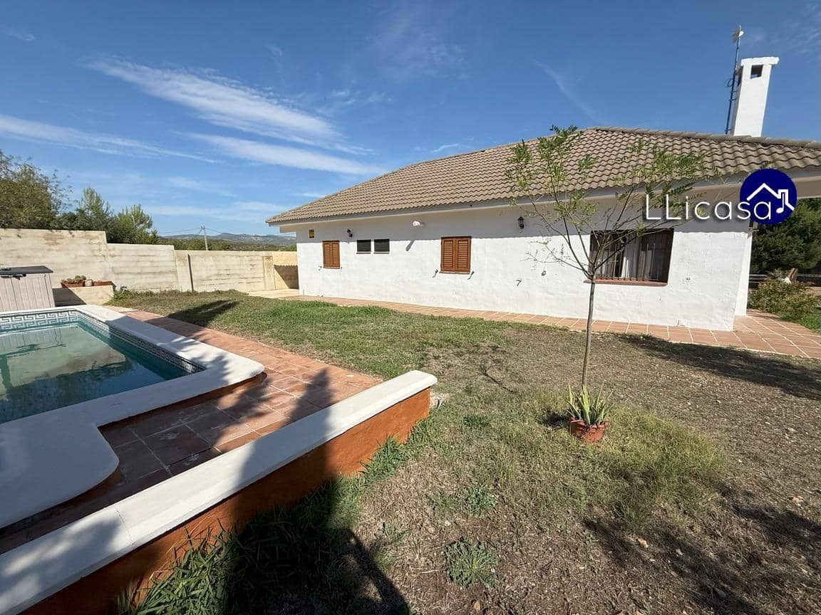 4 slaapkamer Villa te koop in Macastre - € 185.000 (Ref: 9247075)