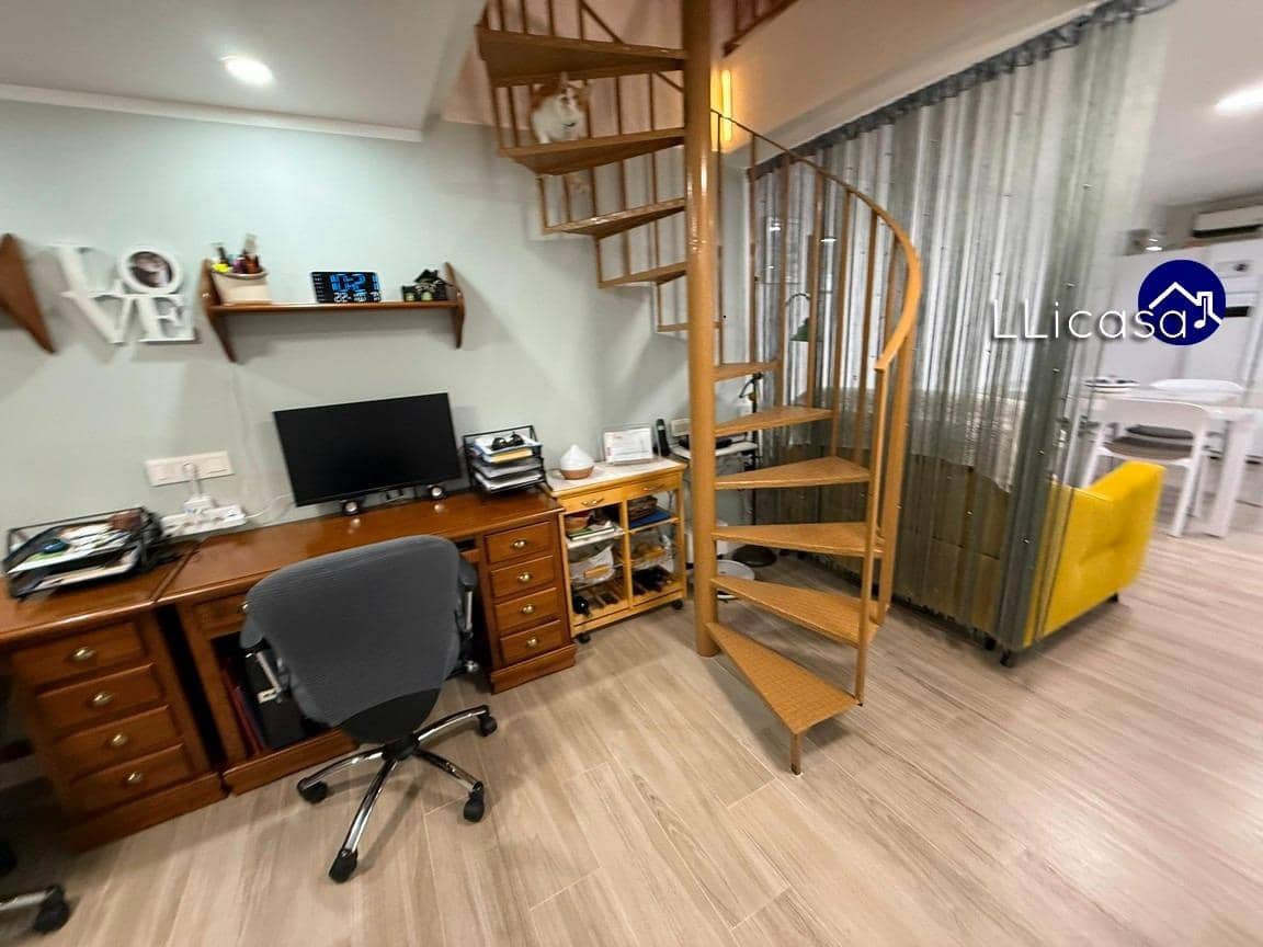 3 sypialnia Dom blizniak na sprzedaż w La Pobla de Vallbona z basenem - 385 000 € (Ref: 9303701)