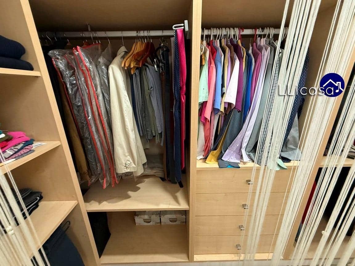 3 sypialnia Dom blizniak na sprzedaż w La Pobla de Vallbona z basenem - 385 000 € (Ref: 9303701)